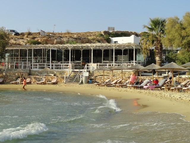 Parasporos Beach Club